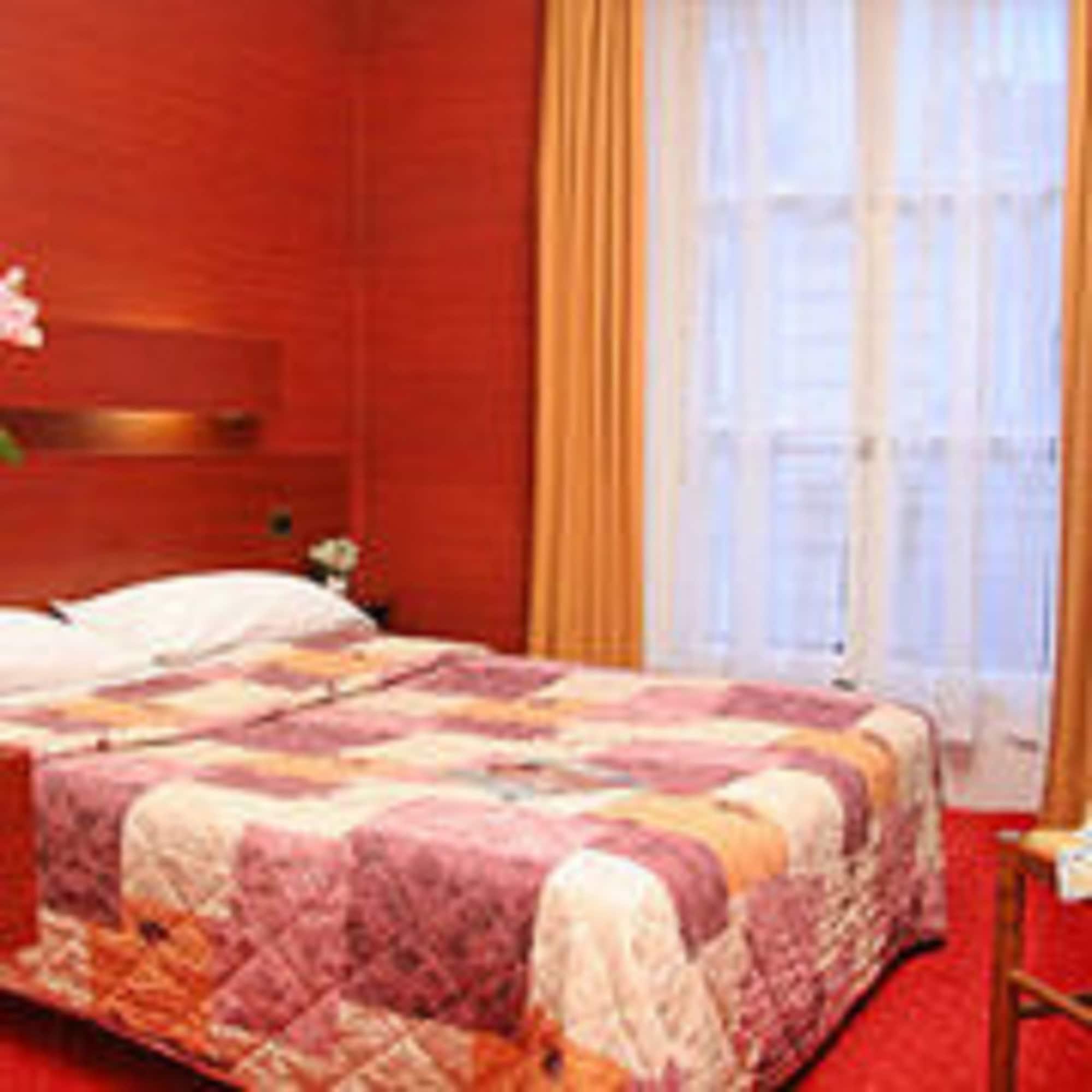 Camelia International Hotel Paris Bagian luar foto